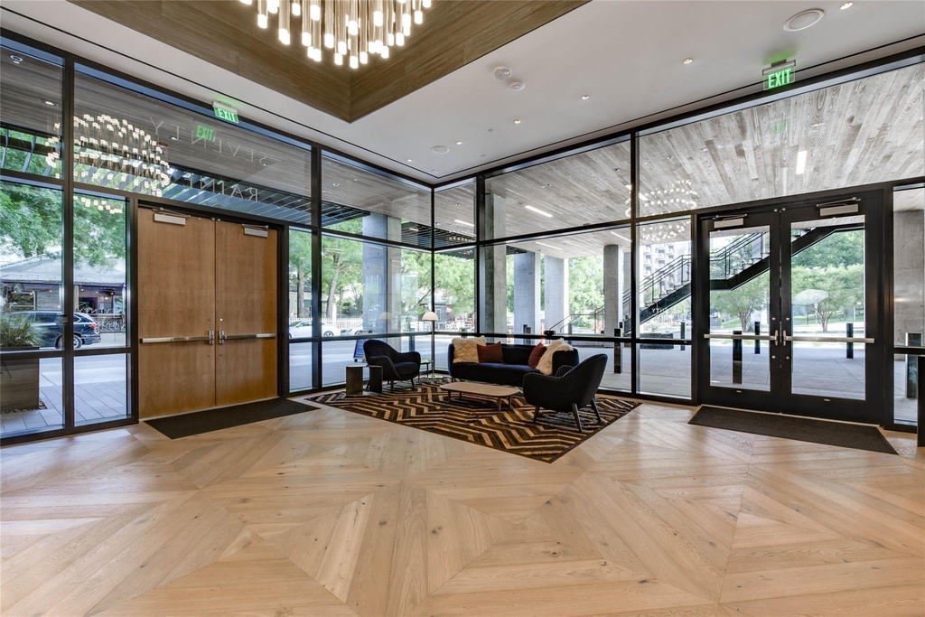 70 Rainey St - Photo 35