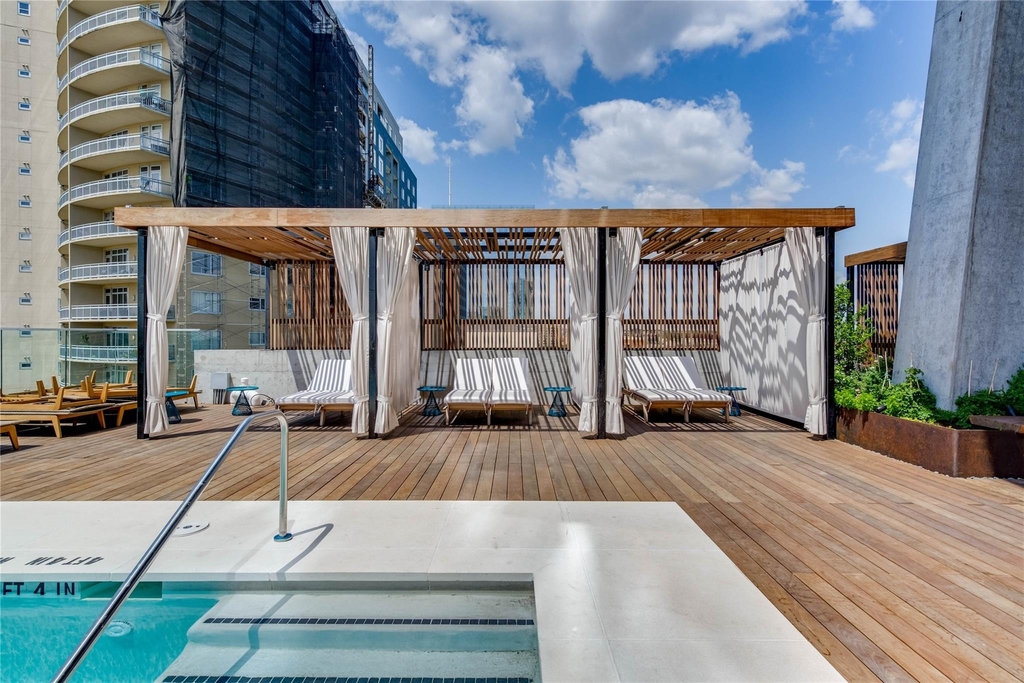 70 Rainey St - Photo 21