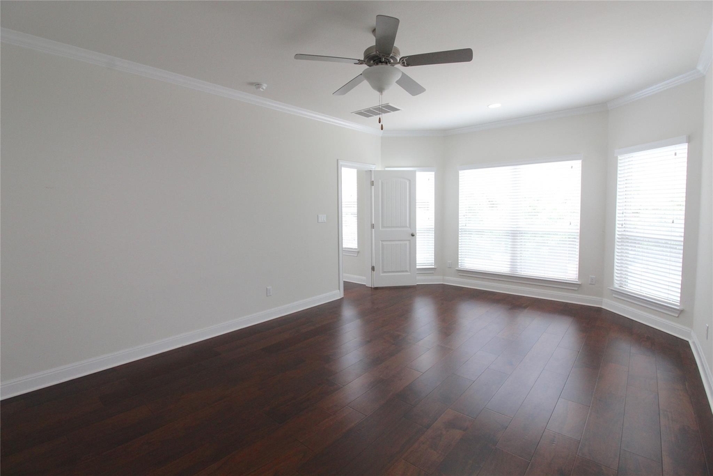 5800 Viejo Dr - Photo 10