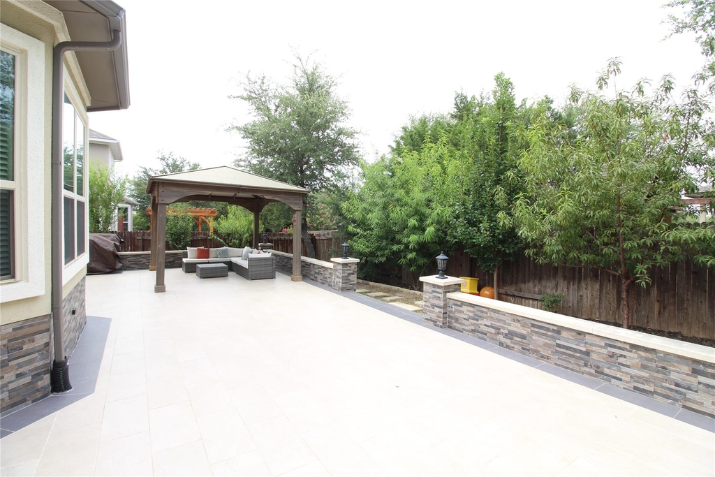 5800 Viejo Dr - Photo 17