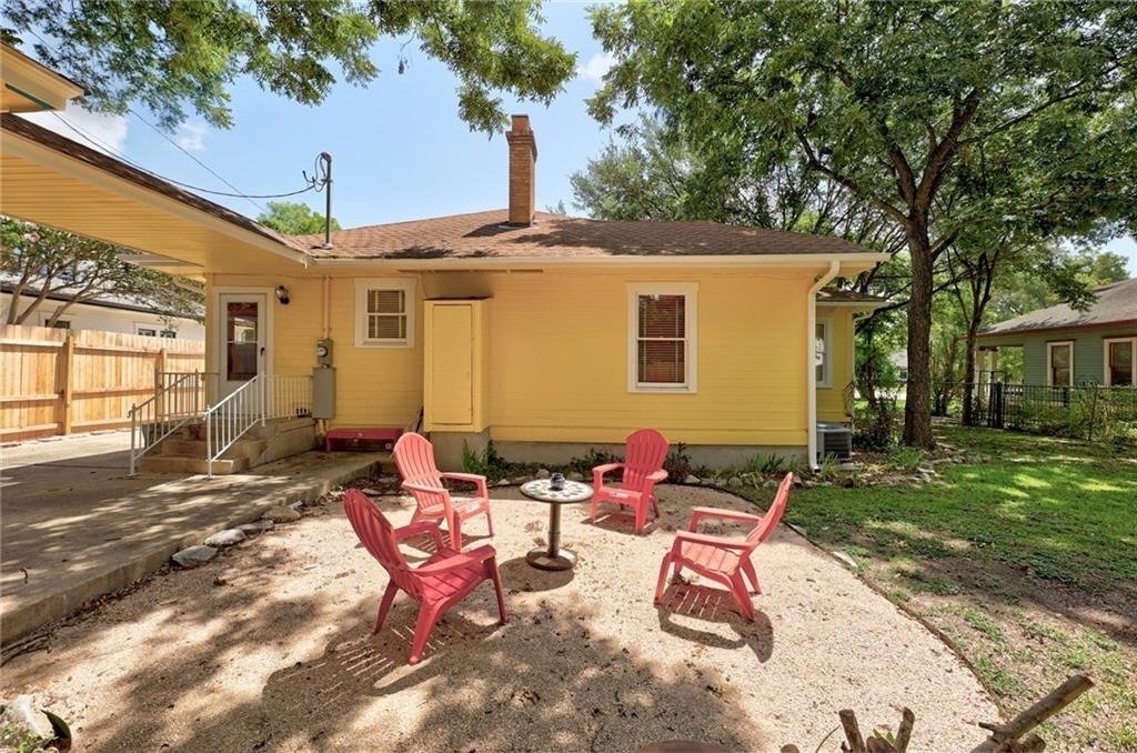 1604 S Main St - Photo 4