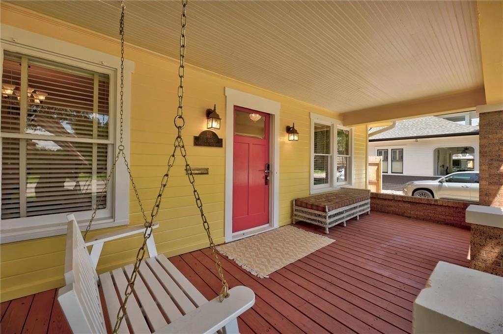 1604 S Main St - Photo 2