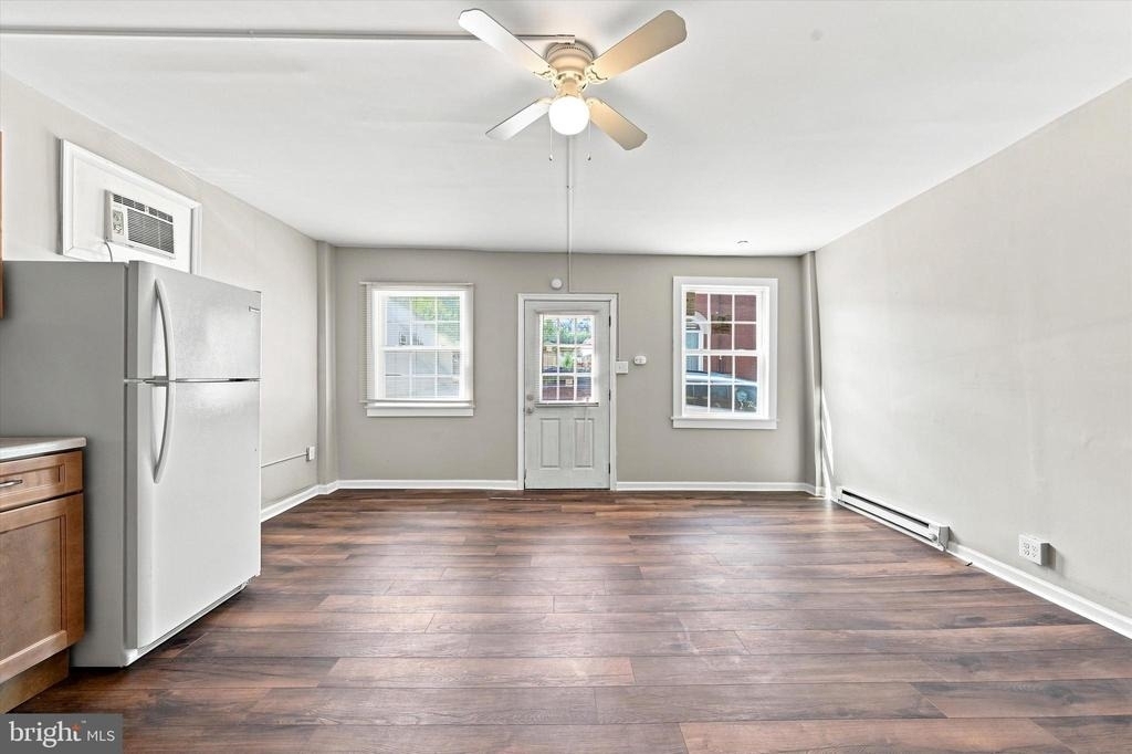571 Olive Street - Photo 13