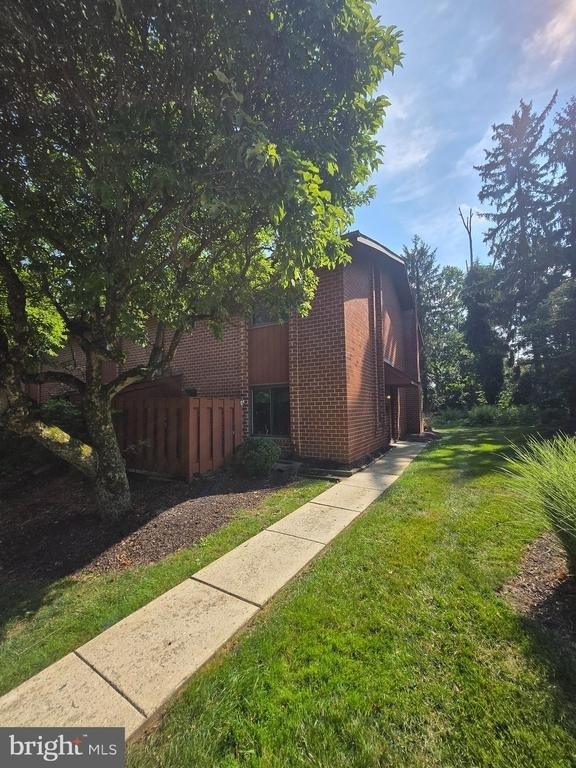 1006 Worthington Drive - Photo 1
