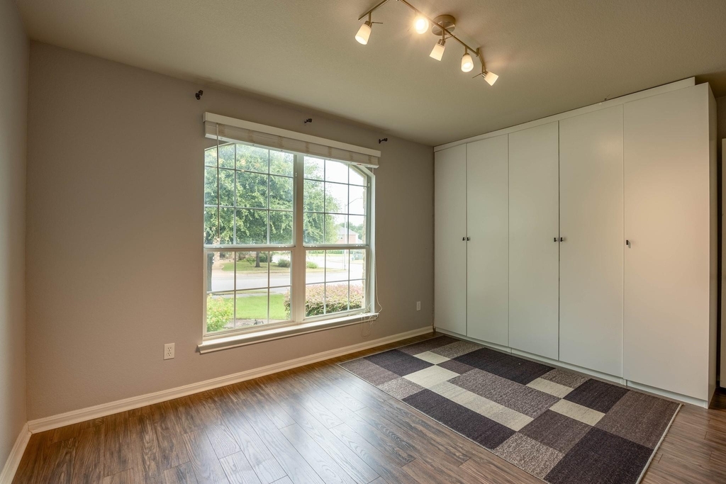 1301 Rimstone Dr - Photo 12