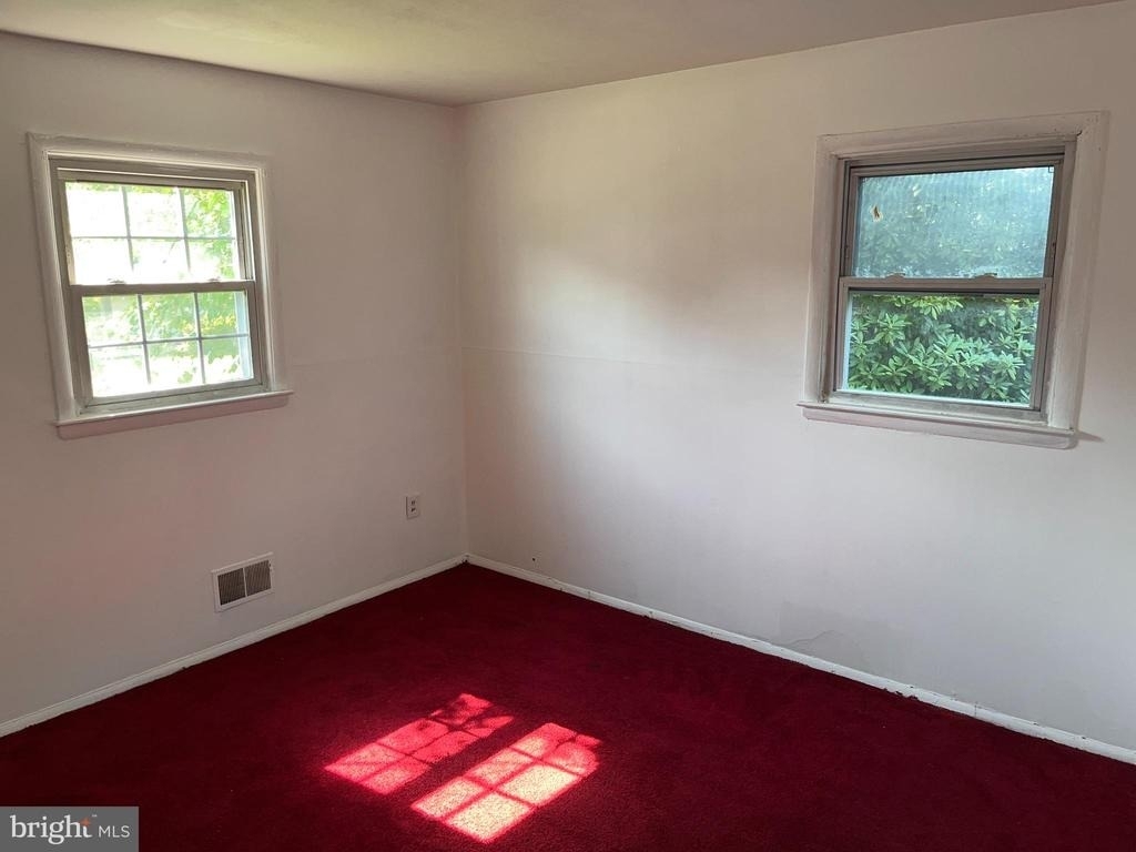 1145 Lower Ferry Road - Photo 6