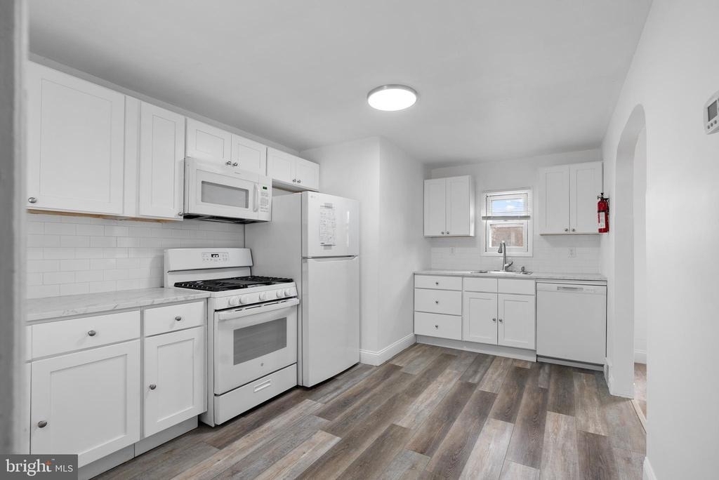 302 N Main Street - Photo 7