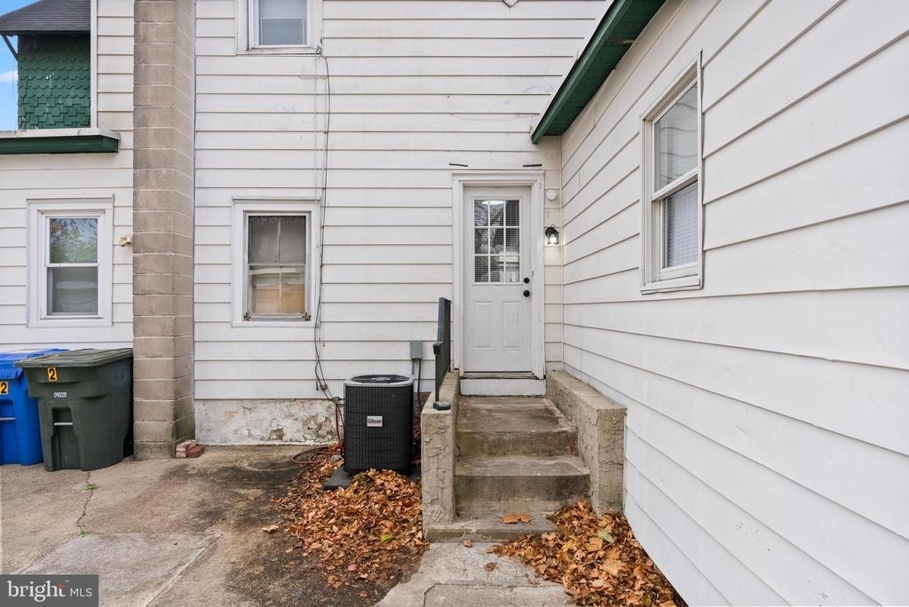 302 N Main Street - Photo 18
