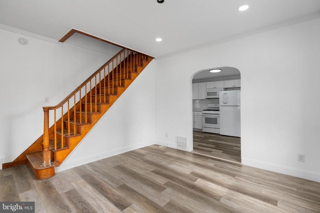 302 N Main Street - Photo 5