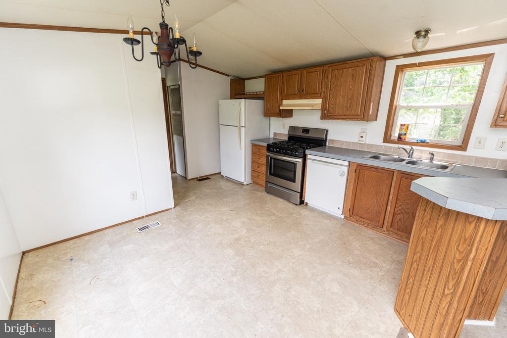2350 Old Snow Hill Road - Photo 17