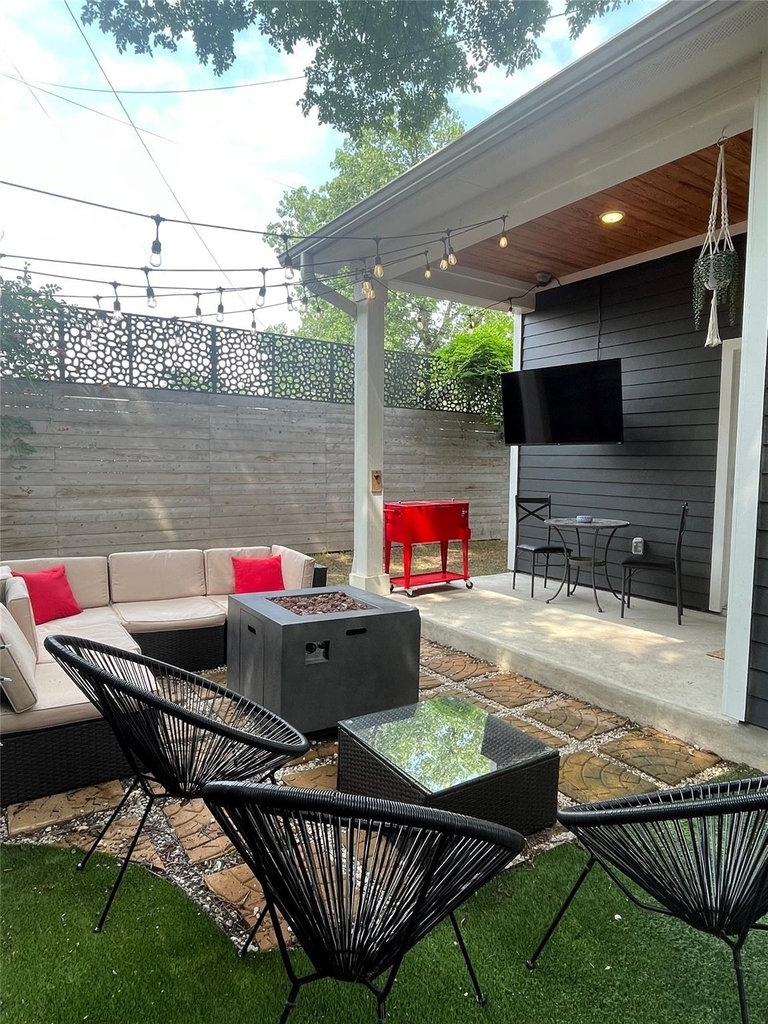 1122 Kirk Ave - Photo 11