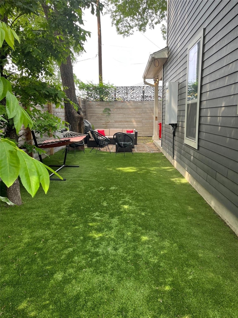 1122 Kirk Ave - Photo 13