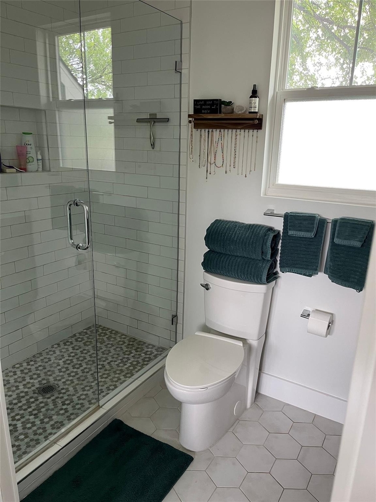 1122 Kirk Ave - Photo 6