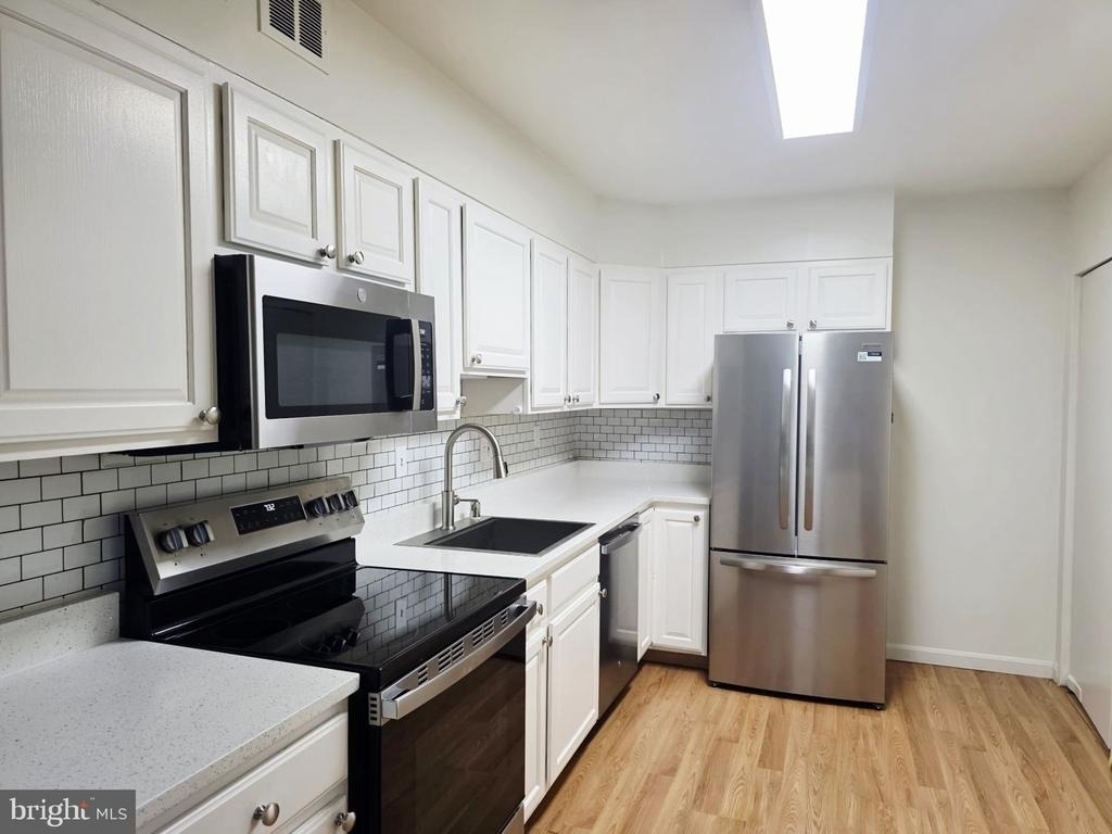 4516 Gretna Street - Photo 10