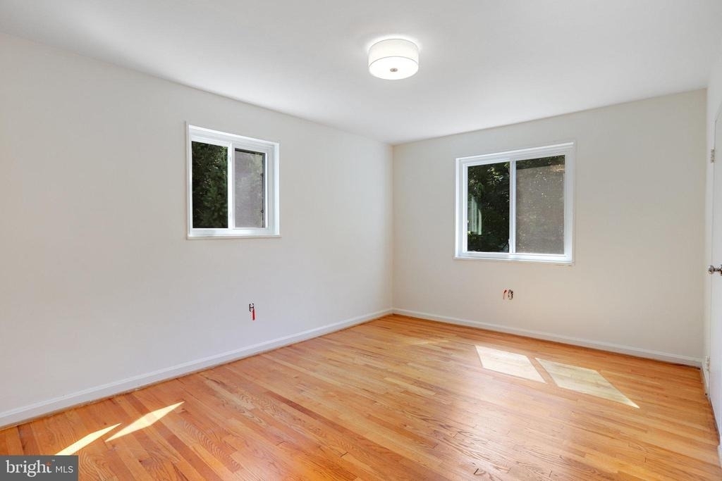 4516 Gretna Street - Photo 18