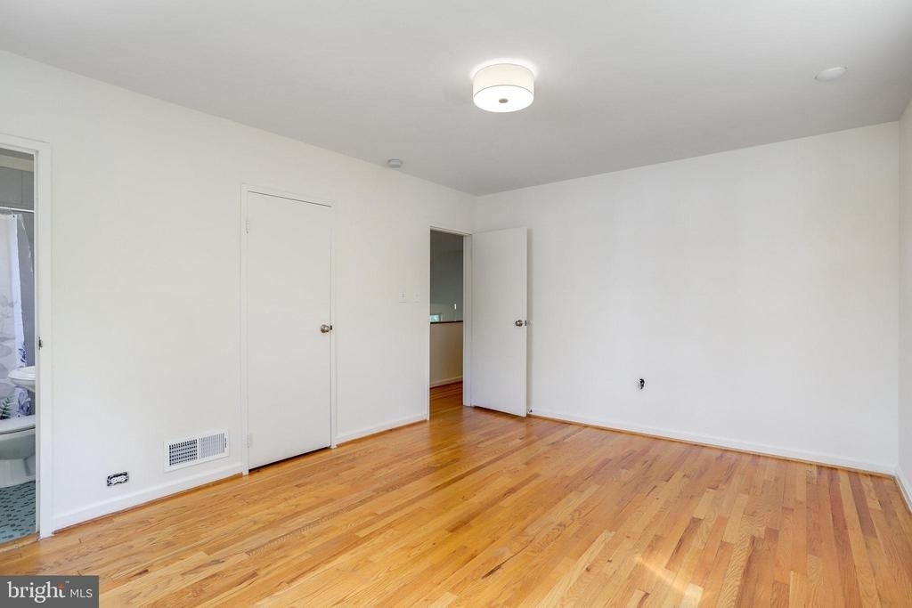 4516 Gretna Street - Photo 14