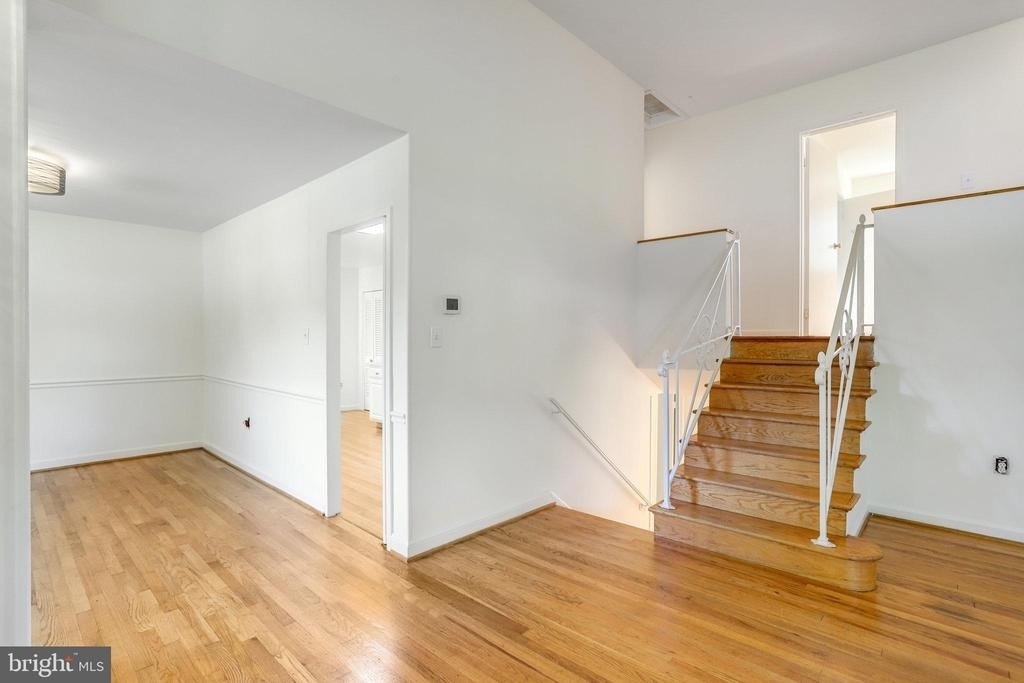 4516 Gretna Street - Photo 2