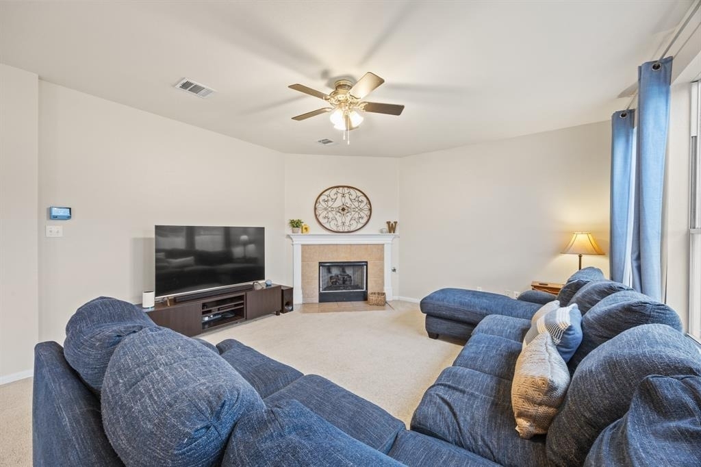 2306 Caprock Pl - Photo 9