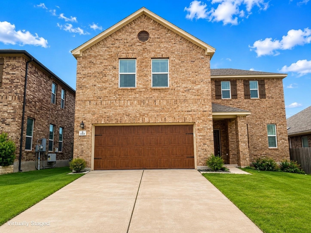 1313 Arbor Acres Loop - Photo 0