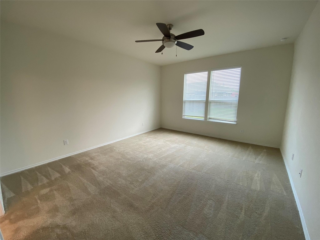 1313 Arbor Acres Loop - Photo 4