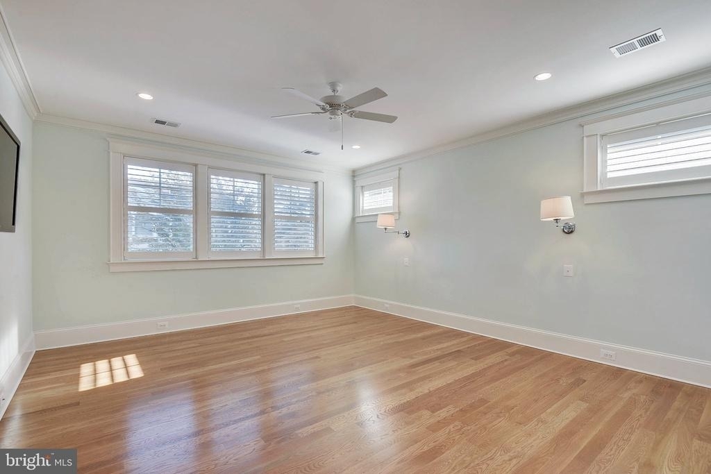 8703 Bradmoor Drive - Photo 35
