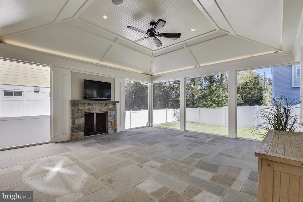 8703 Bradmoor Drive - Photo 9