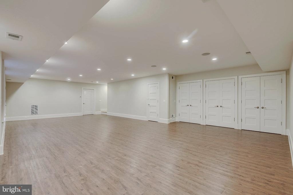 8703 Bradmoor Drive - Photo 44