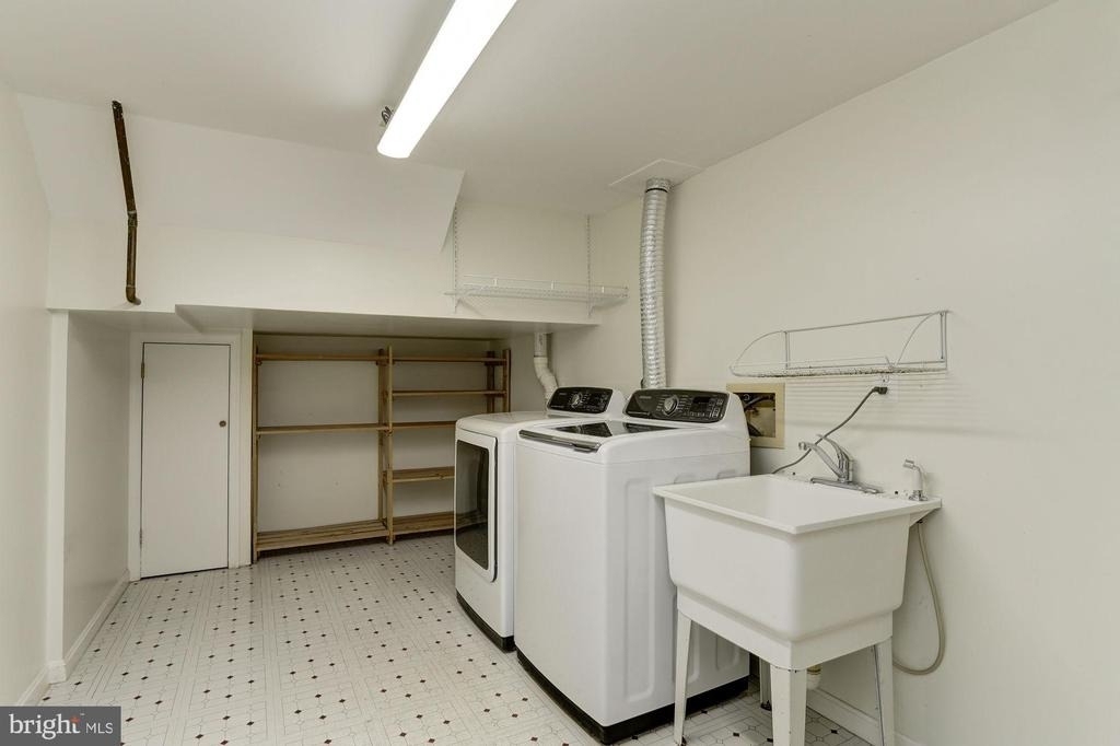 7133 Swansong Way - Photo 37
