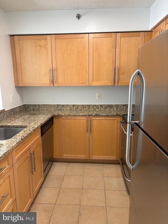 10101 Grosvenor Place - Photo 7