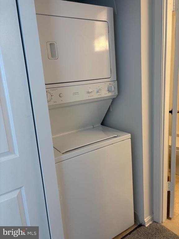 10101 Grosvenor Place - Photo 13