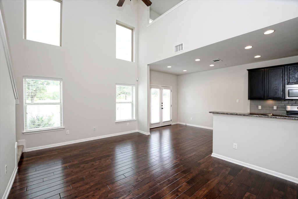 1900 Little Elm Trl - Photo 3