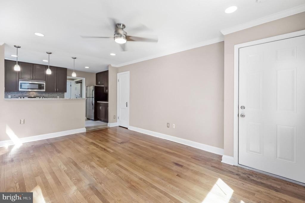 7300 Flower Avenue - Photo 3