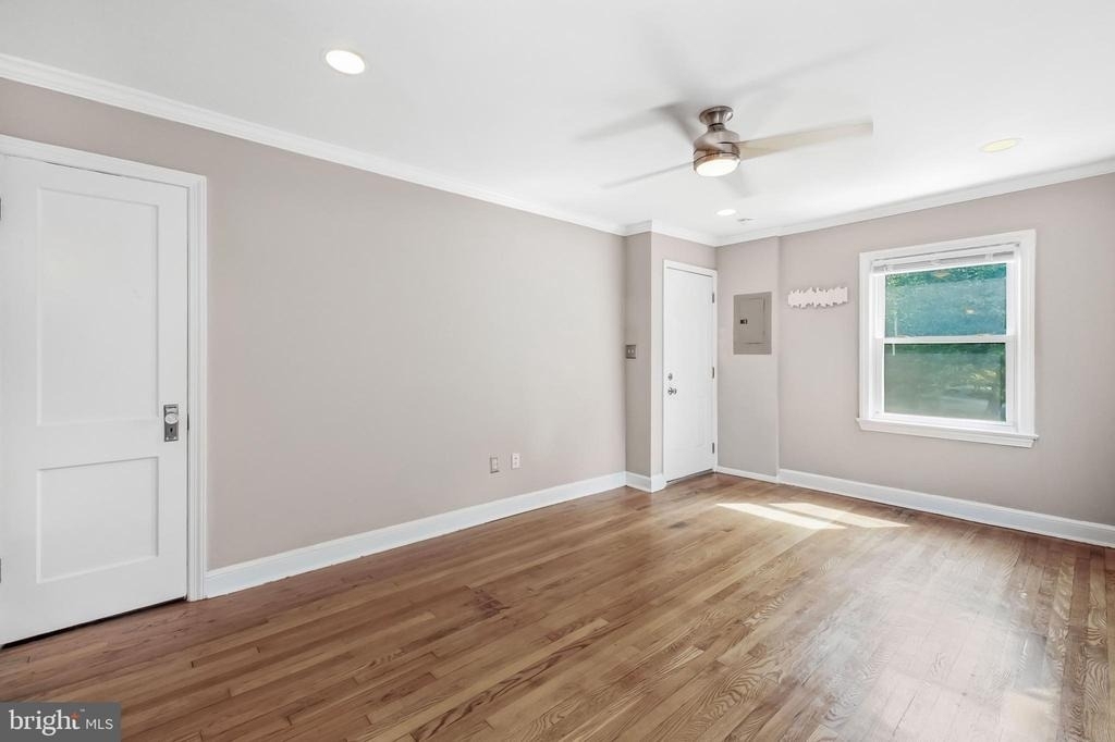 7300 Flower Avenue - Photo 5