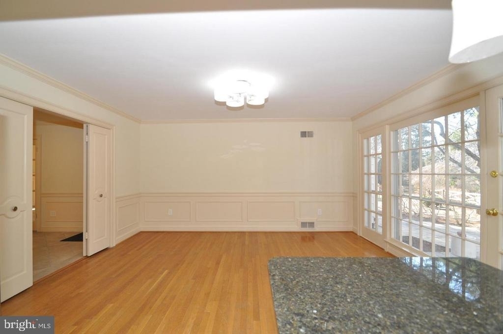 11132 Luxmanor Road - Photo 5