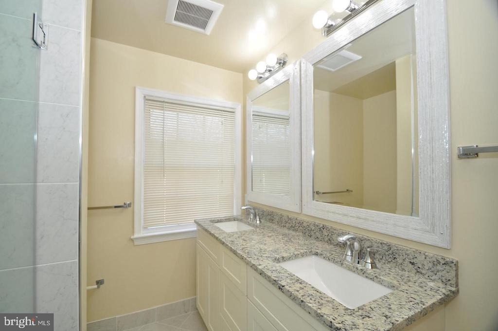11132 Luxmanor Road - Photo 15