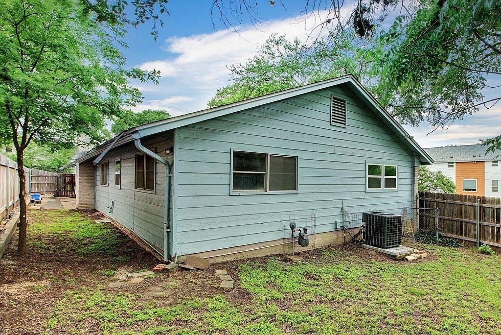 6108 Cherrylawn Cir - Photo 23
