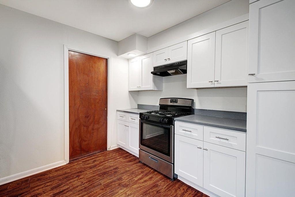6108 Cherrylawn Cir - Photo 9