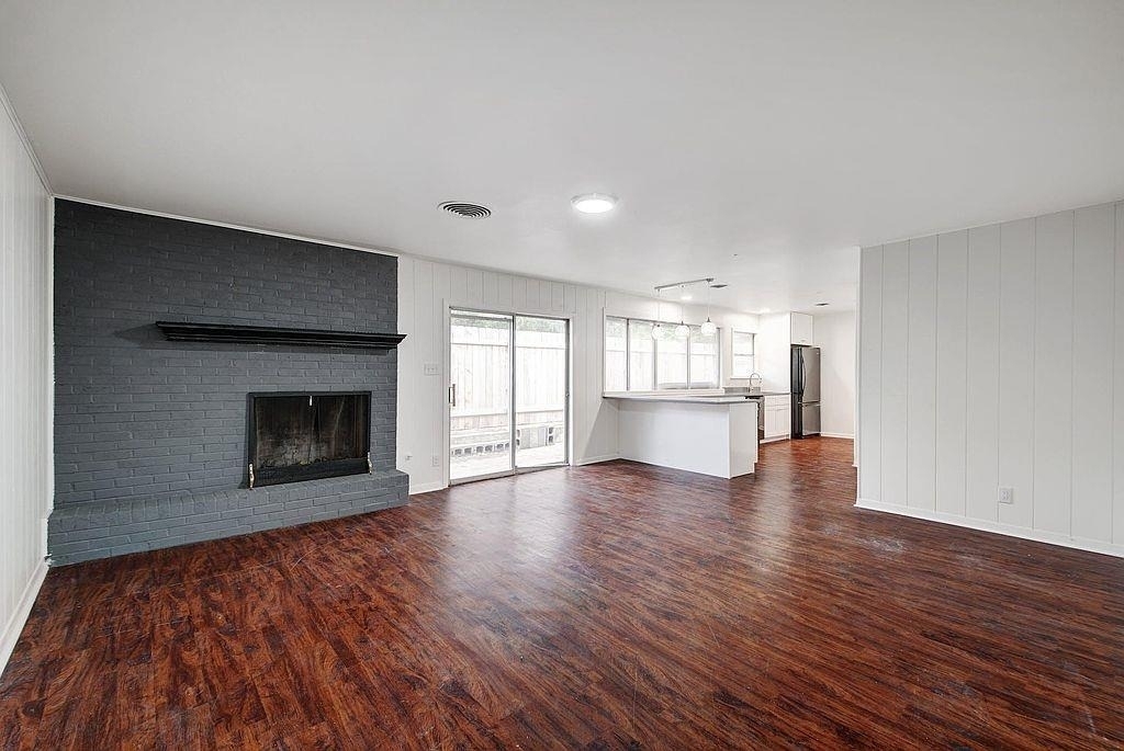 6108 Cherrylawn Cir - Photo 4