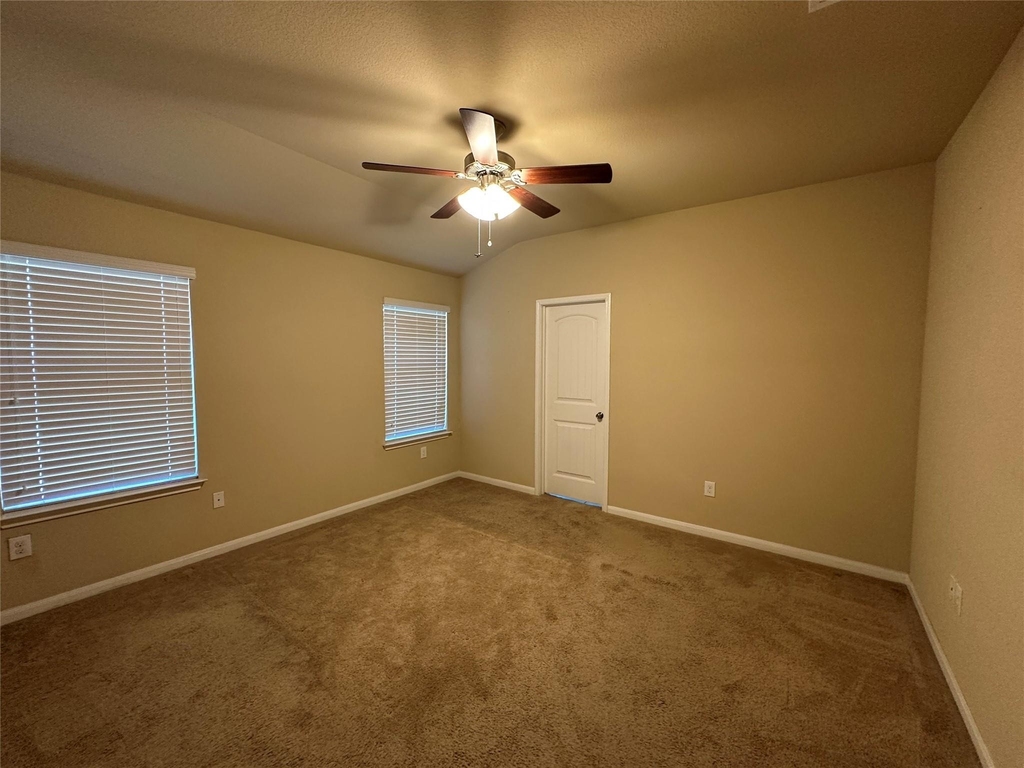 1919 Mexia Dr - Photo 7