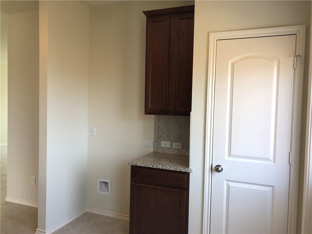 108 Yellowbark St - Photo 7
