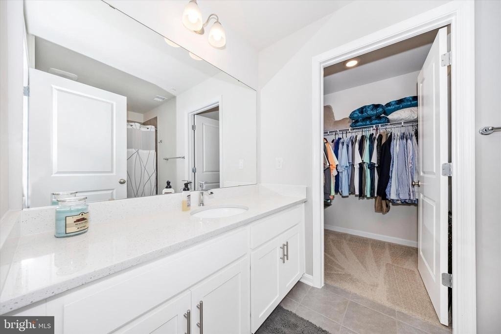 700 Bond Street - Photo 29