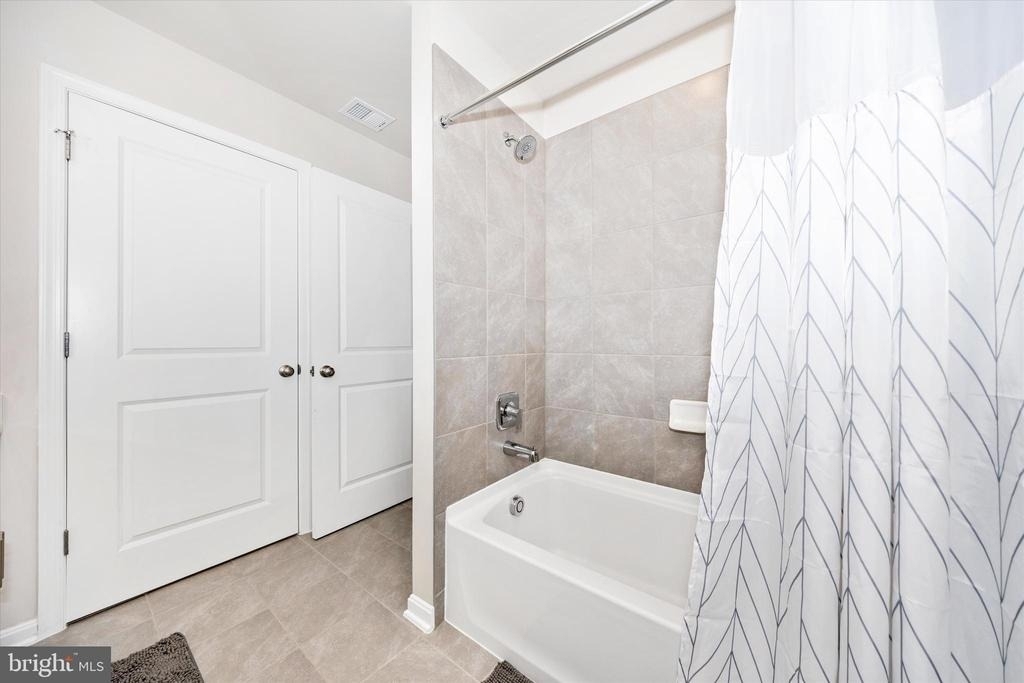 700 Bond Street - Photo 26