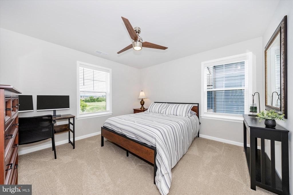 700 Bond Street - Photo 23