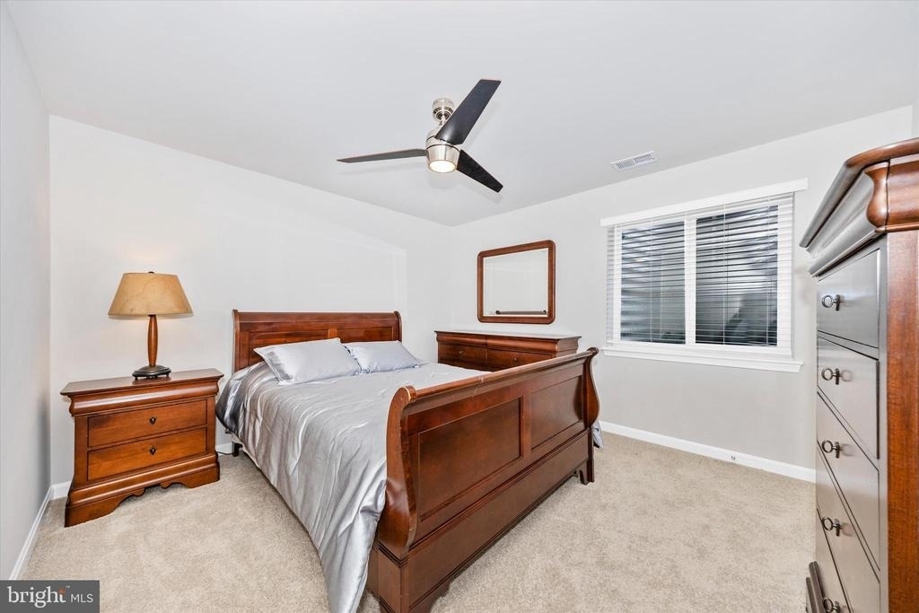 700 Bond Street - Photo 34