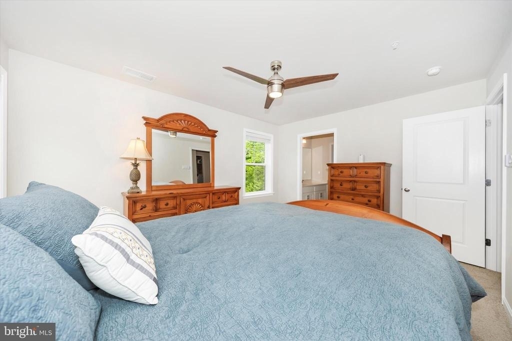 700 Bond Street - Photo 28