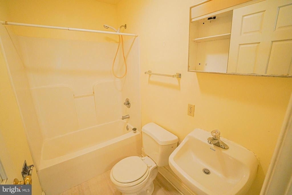 800 Travers Street - Photo 45