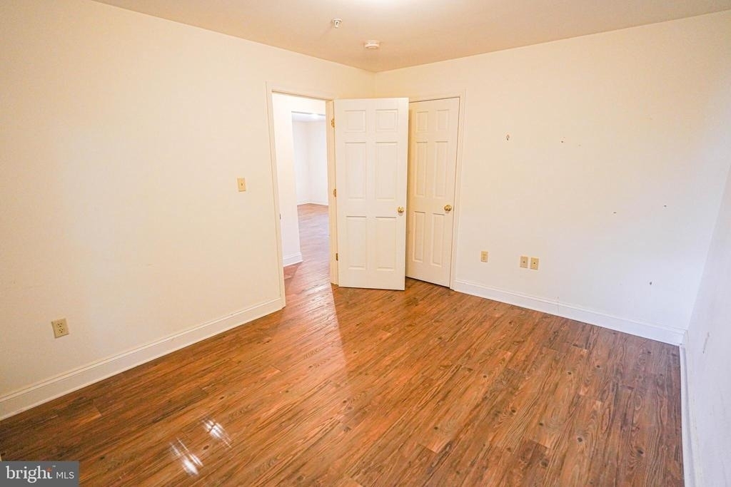 800 Travers Street - Photo 51