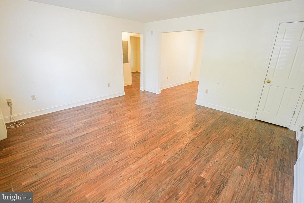 800 Travers Street - Photo 19