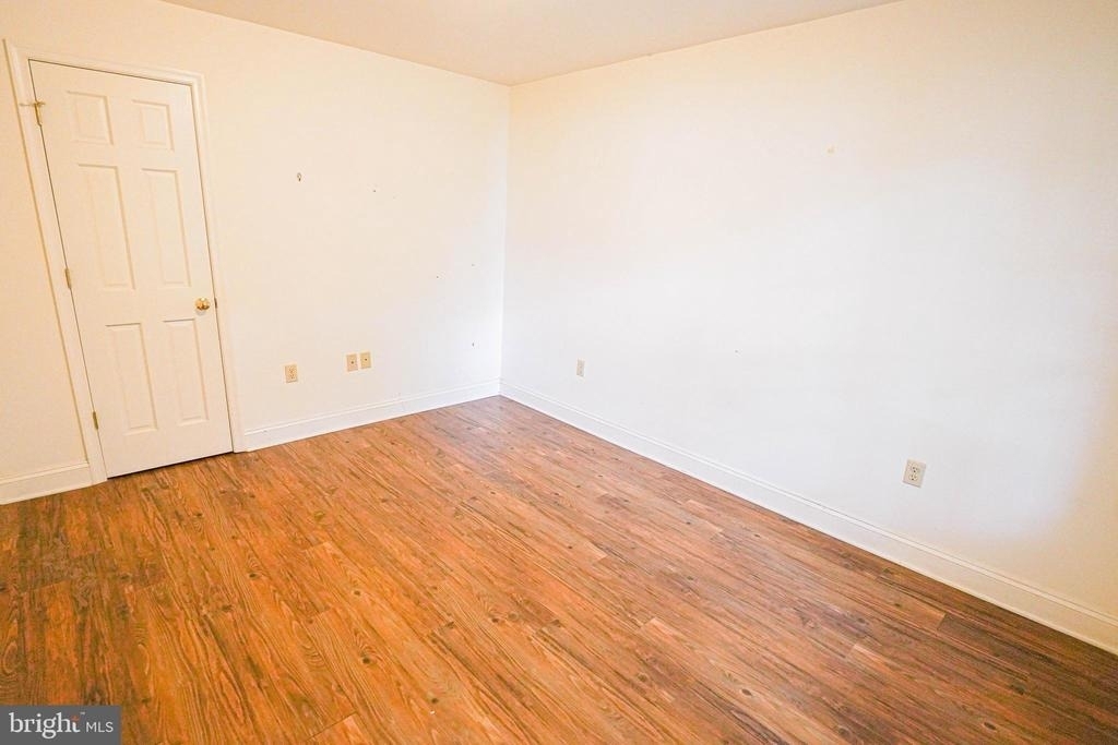800 Travers Street - Photo 54