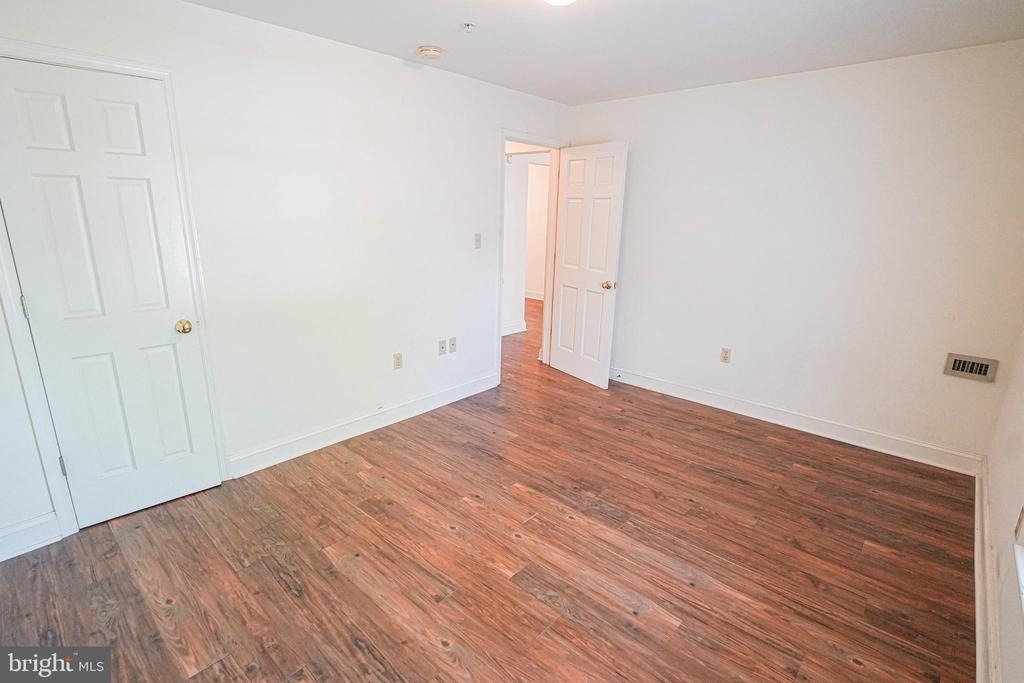 800 Travers Street - Photo 40